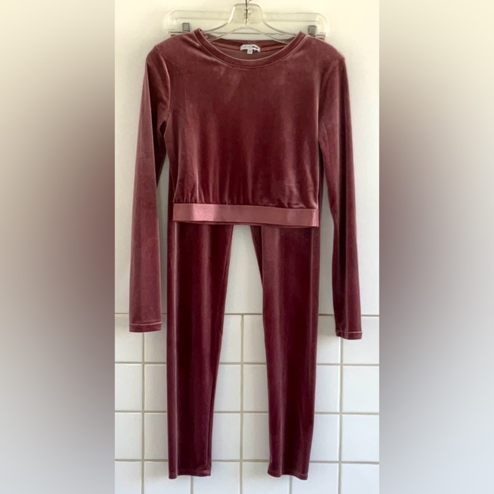 FASHION Nova Velour Top and Legging Mauve Color Sz. Medium Top Sz Large Legging